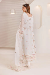 Organza sleeve border detailing on Rumman by Alizeh